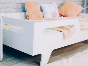 Кровать детская Бэби белая в Южноуральске - yuzhnouralsk.magazinmebel.ru | фото - изображение 2